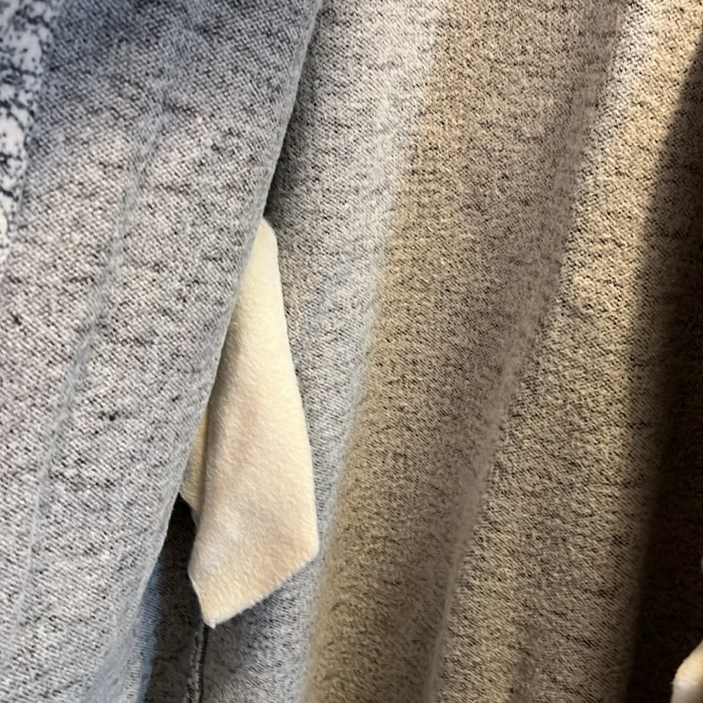 Coat - Picture 6 of 7